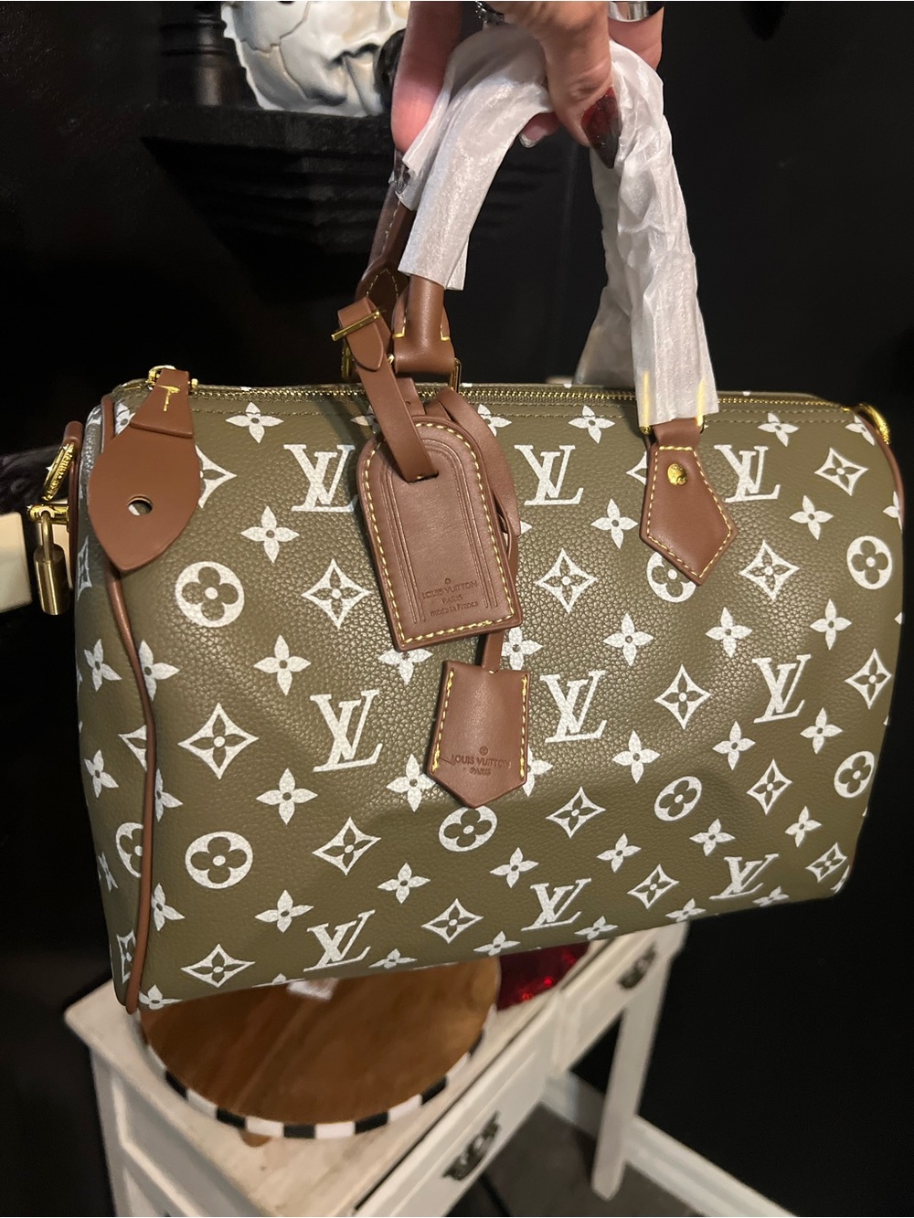 Elegant Fashion Green Monogram Satchel(30) with Pouch - NWOT - Picture 15 of 17